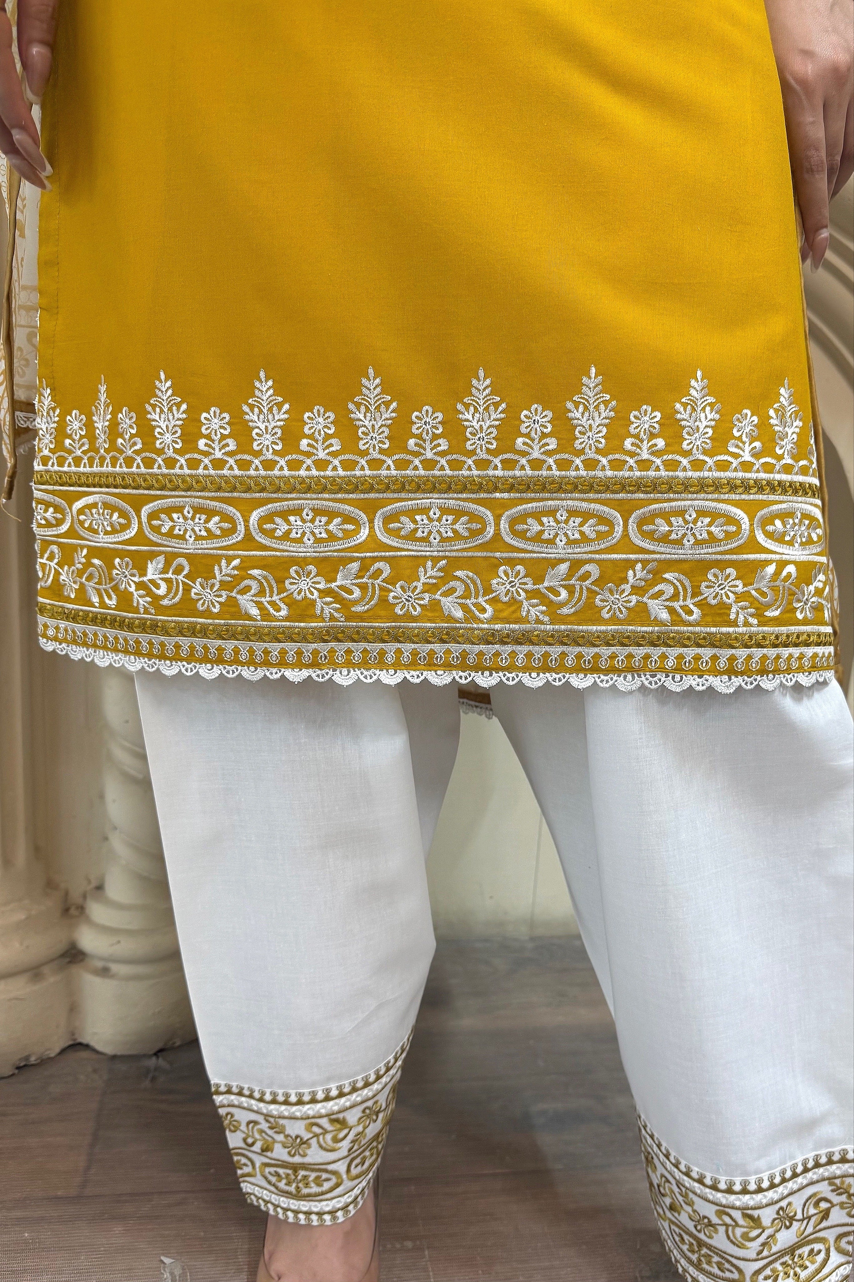 Mustard Charm - Grace Stitch 