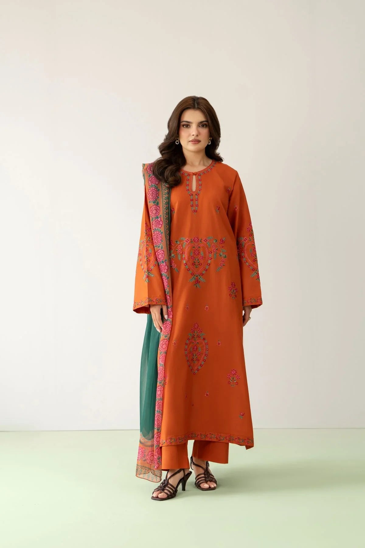 GRACE EMBROIDERED 3PC.