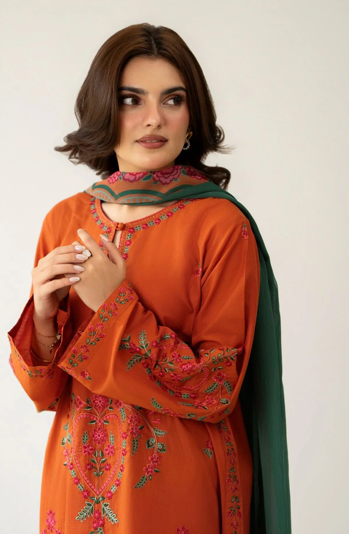 GRACE EMBROIDERED 3PC.