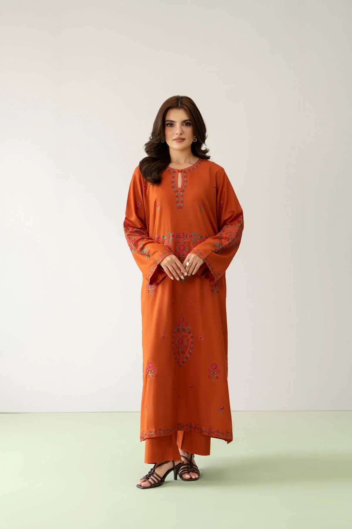 GRACE EMBROIDERED 3PC.