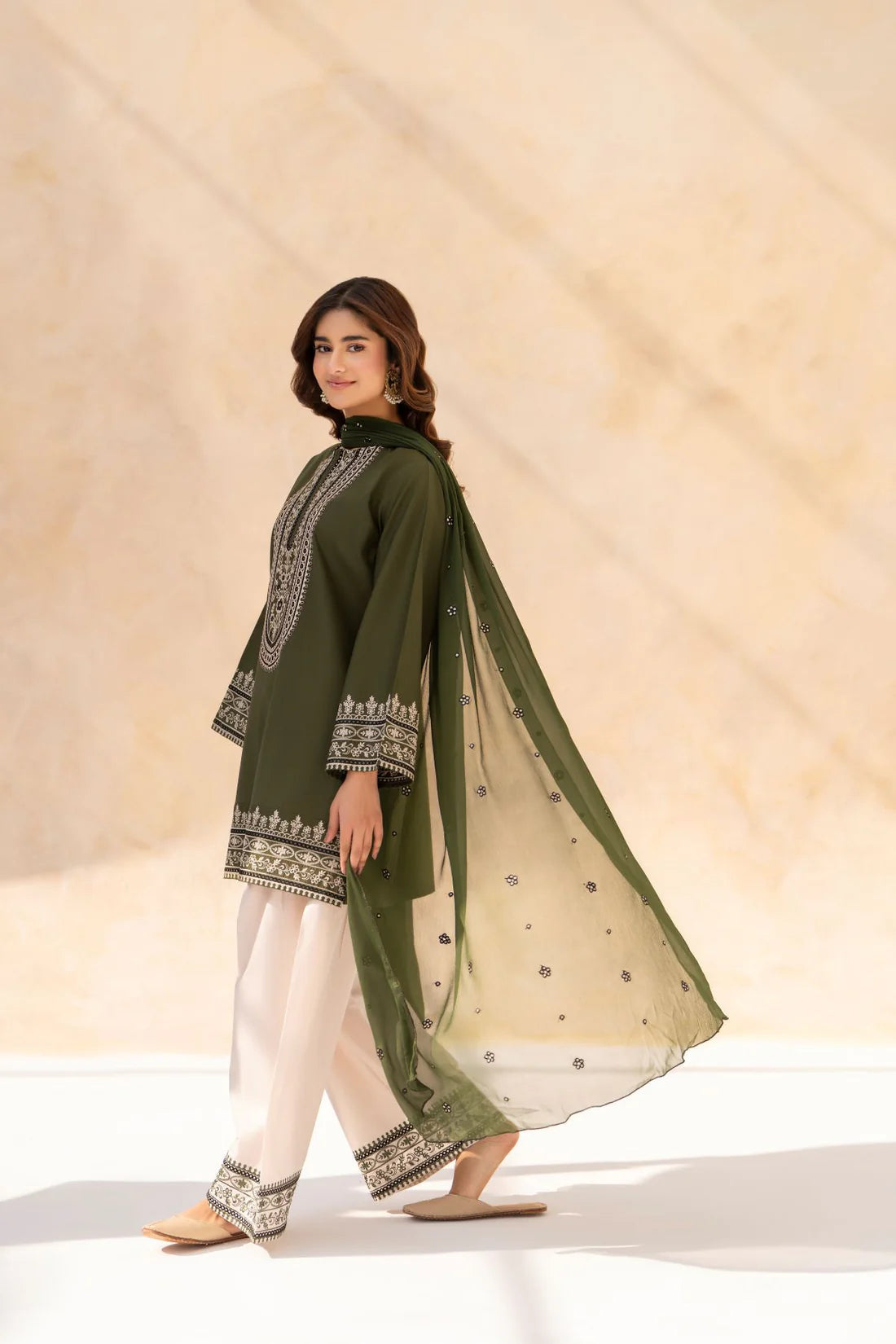 Hoorain 3PC – Olive Green Embroidered Cotton Suit with Dupatta