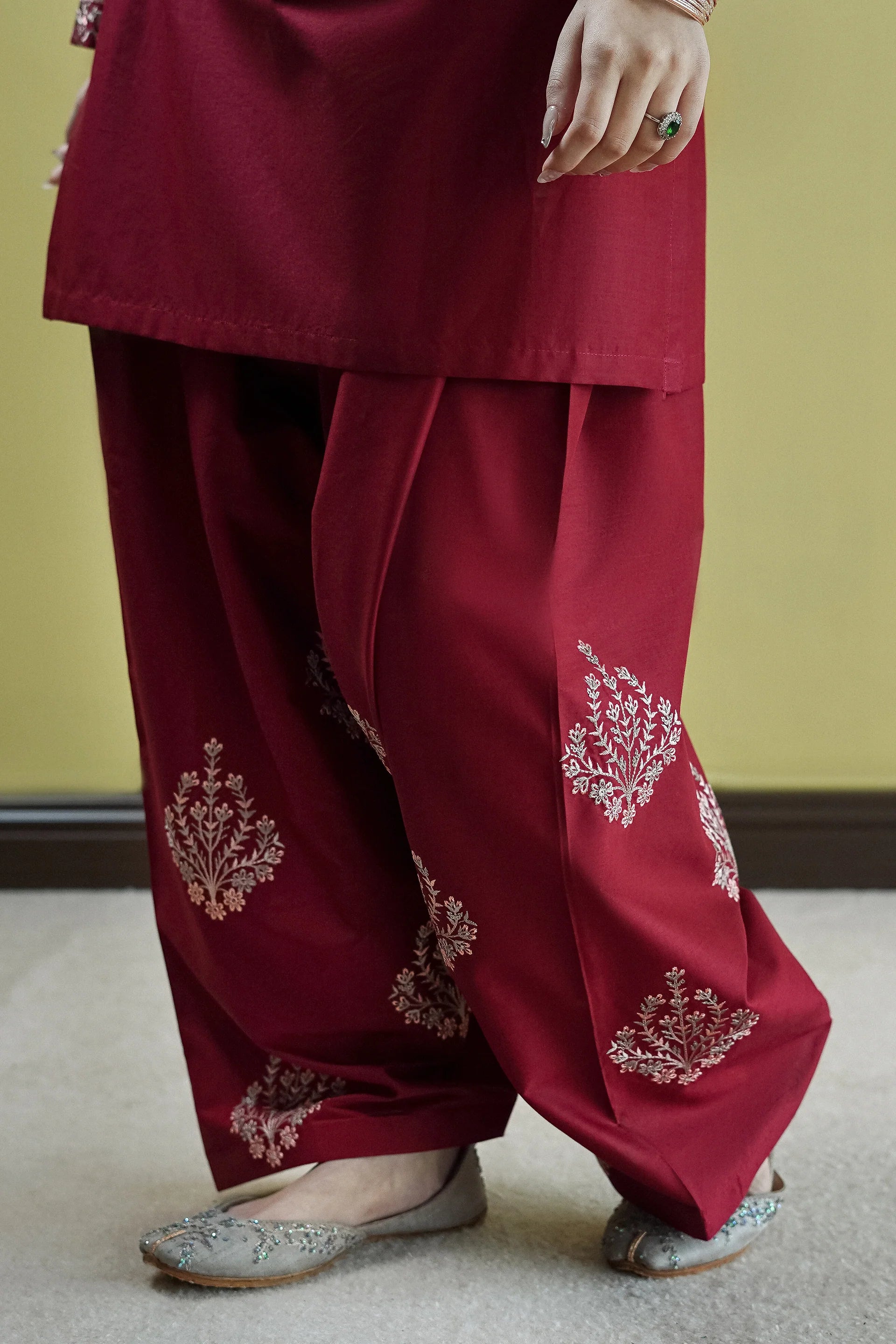 Gulnaar 2PC – Embroidered Lawn Cotton Suit with Farshi Shalwar