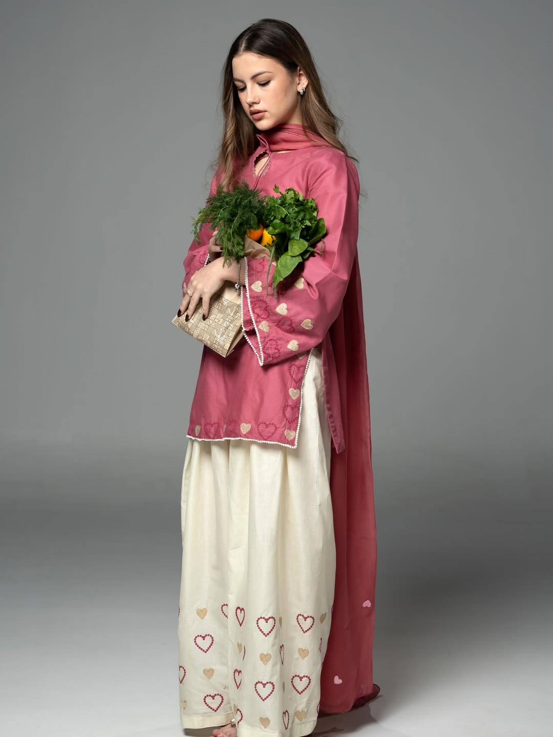 Dil-e-Naz – 3PC Embroidered Cotton Suit