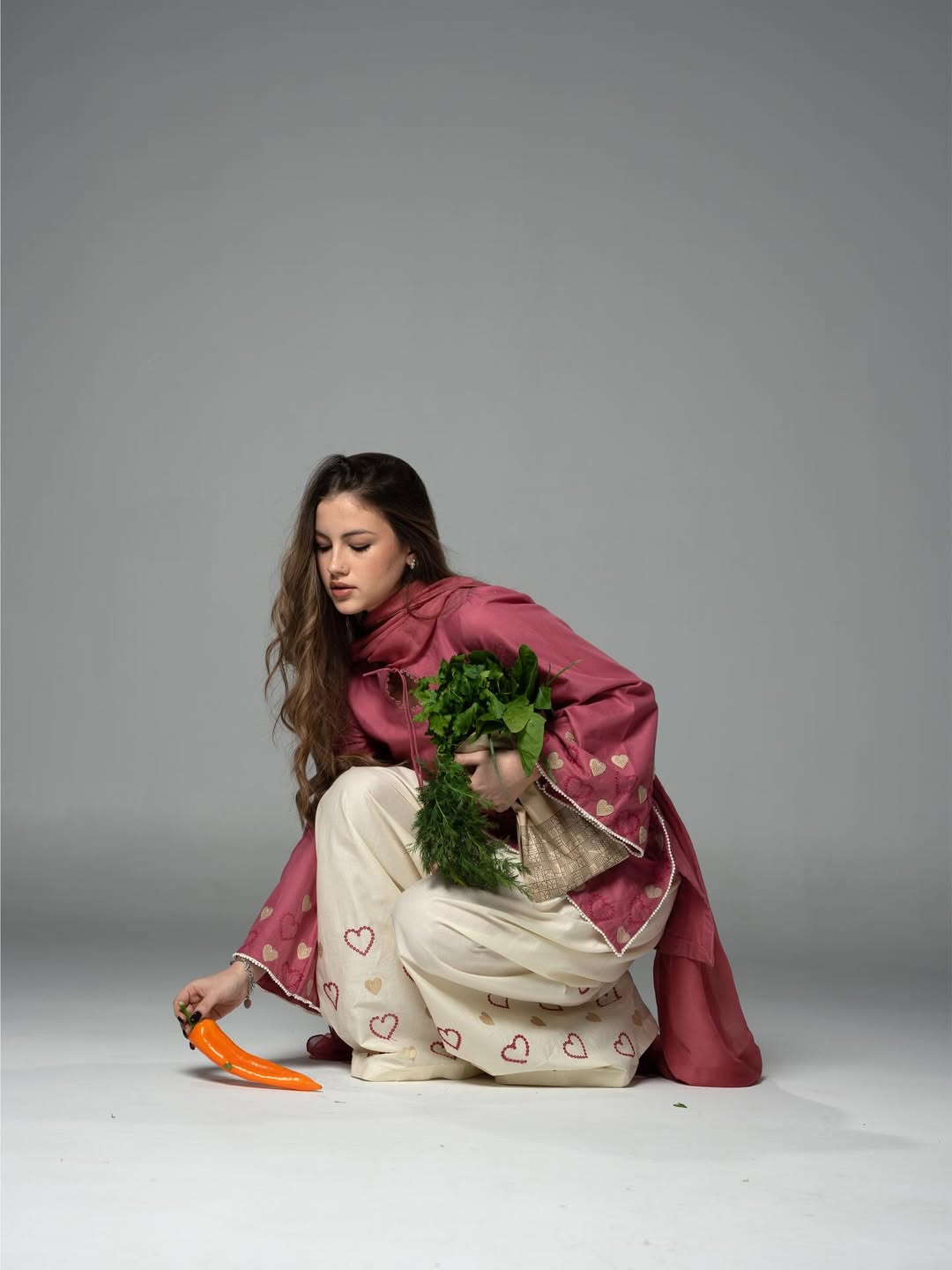 Dil-e-Naz – 3PC Embroidered Cotton Suit
